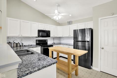 4722 Common View Circle Indianapolis IN 46220
