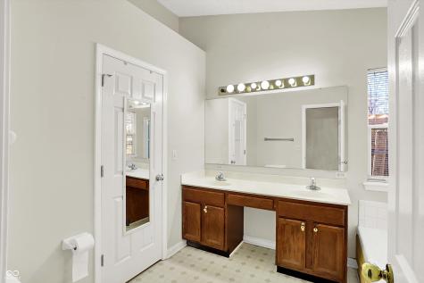 4722 Common View Circle Indianapolis IN 46220