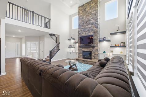 5660 Coulter Way Greenwood IN 46143