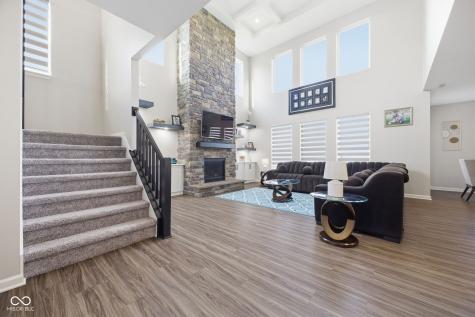 5660 Coulter Way Greenwood IN 46143