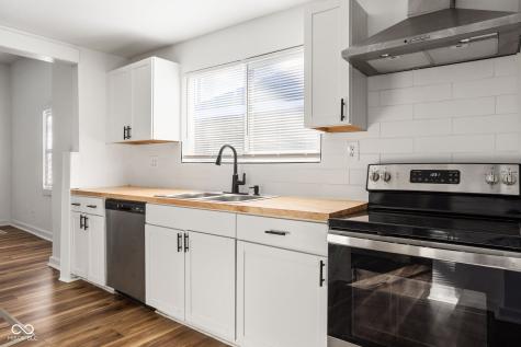 4018 Boulevard Place Indianapolis IN 46208