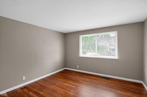 9123 Trinity Place Indianapolis IN 46229