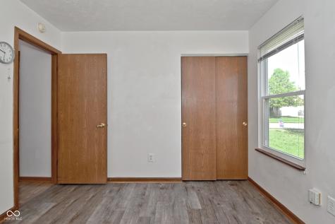 6624 Colleens Way Indianapolis IN 46221