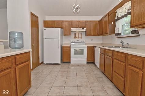 6624 Colleens Way Indianapolis IN 46221