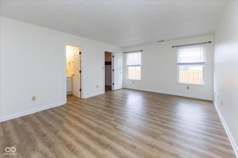 8091 Crumwell Drive Avon IN 46123