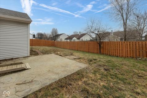 8091 Crumwell Drive Avon IN 46123