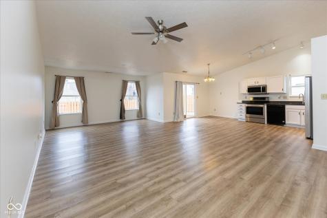 8091 Crumwell Drive Avon IN 46123