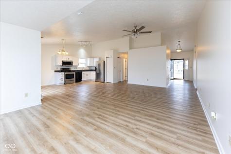 8091 Crumwell Drive Avon IN 46123