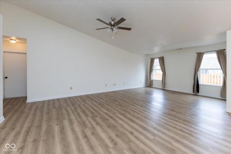 8091 Crumwell Drive Avon IN 46123