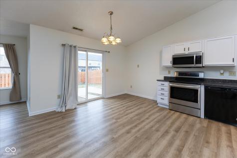 8091 Crumwell Drive Avon IN 46123