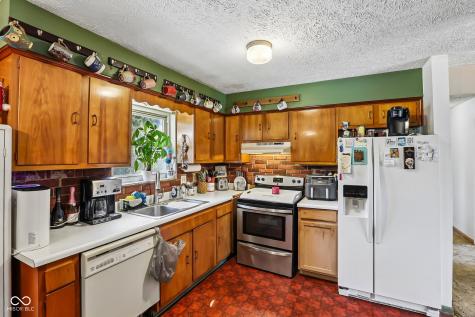2129 Radcliffe Avenue Indianapolis IN 46227