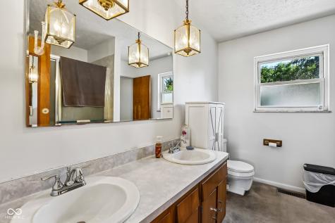 2129 Radcliffe Avenue Indianapolis IN 46227