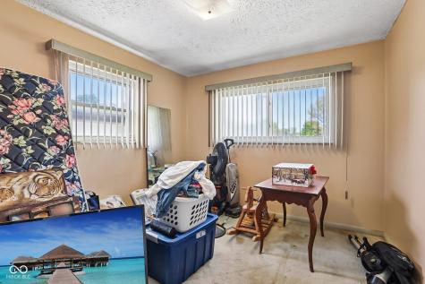 2129 Radcliffe Avenue Indianapolis IN 46227