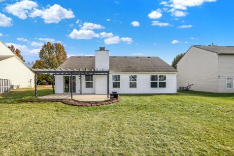 1906 Spring Beauty Drive Avon IN 46123