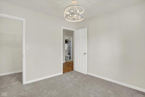 1906 Spring Beauty Drive Avon IN 46123