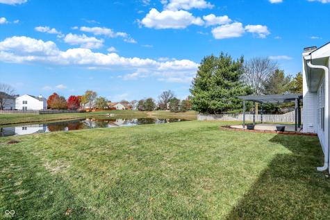 1906 Spring Beauty Drive Avon IN 46123