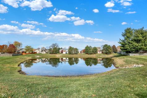 1906 Spring Beauty Drive Avon IN 46123