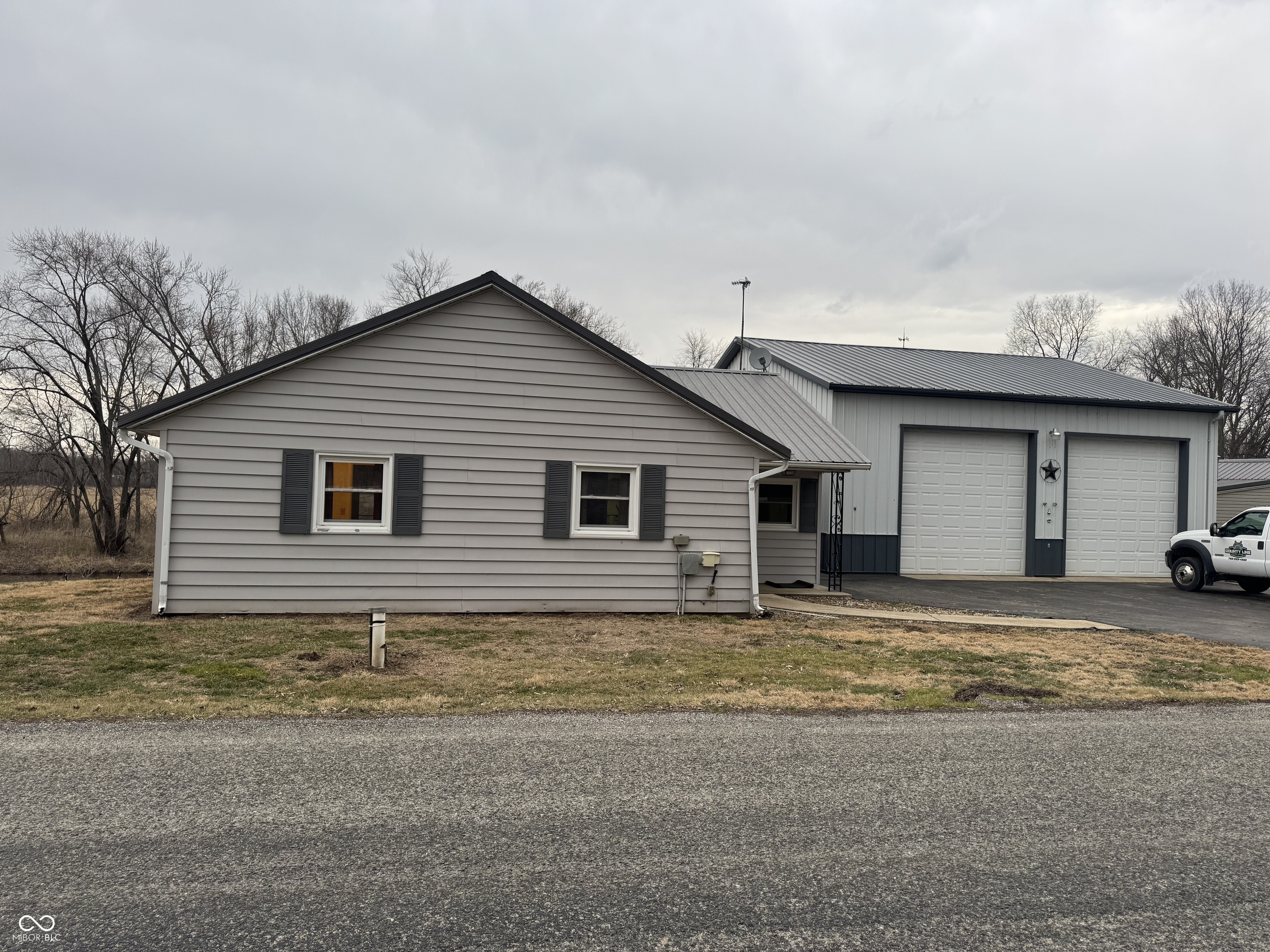 6272 E 550 S Morristown IN 46161