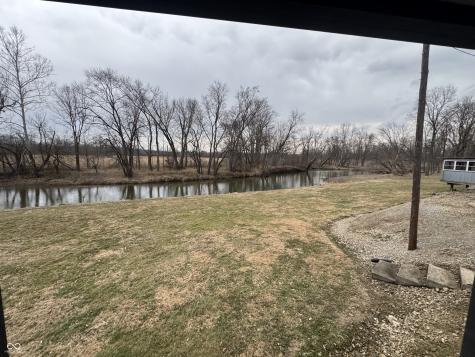 6272 E 550 S Morristown IN 46161