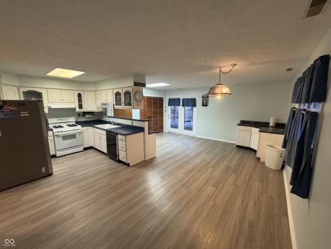 6272 E 550 S Morristown IN 46161