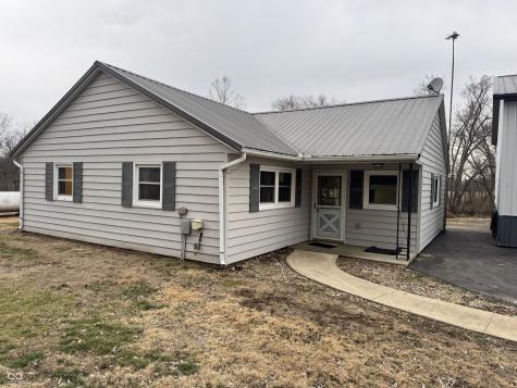 6272 E 550 S Morristown IN 46161