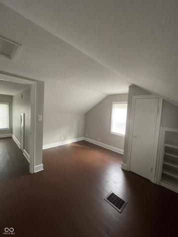 3915 Hillside Avenue Indianapolis IN 46205