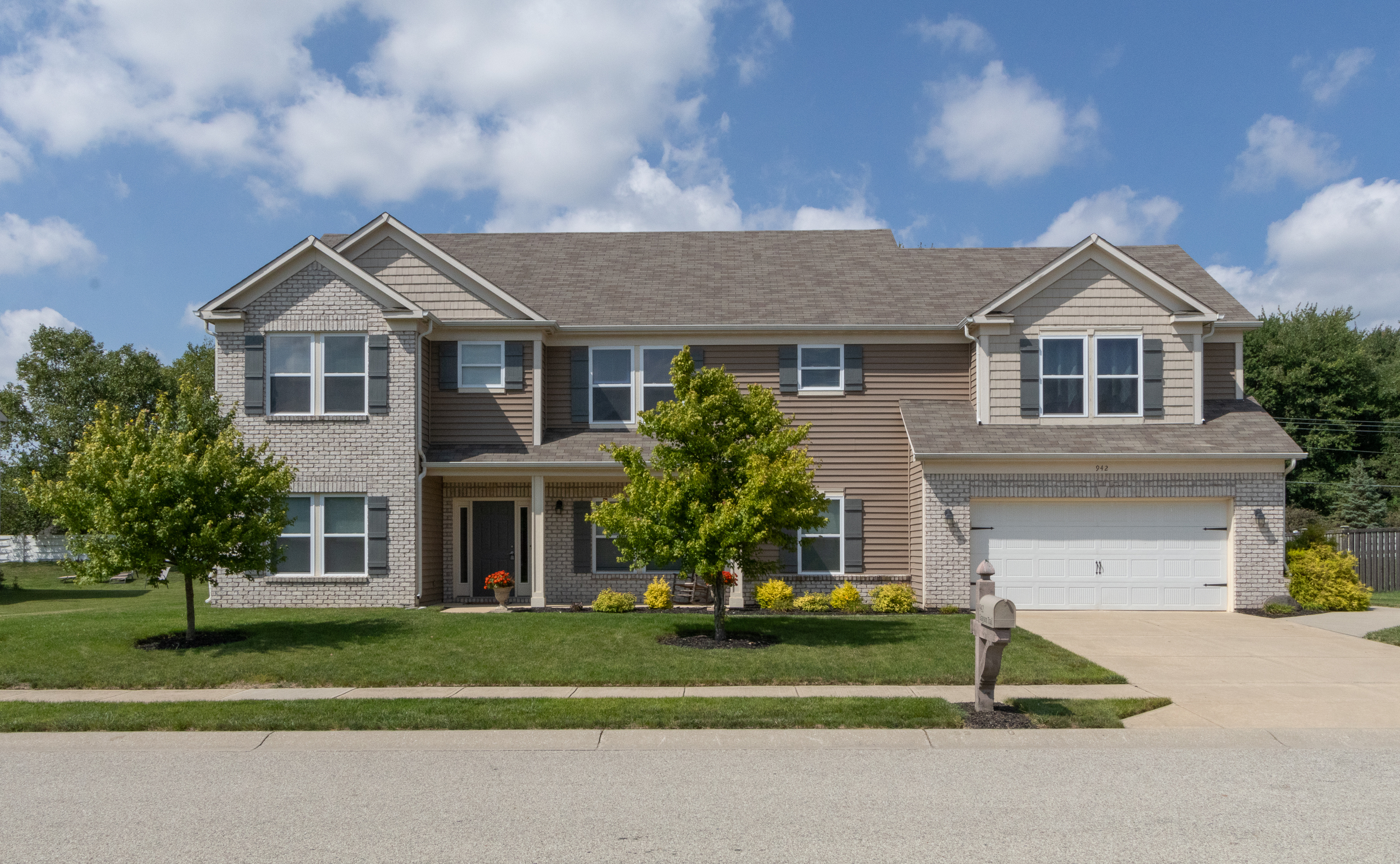 942 Grayson Trail Brownsburg IN 46112