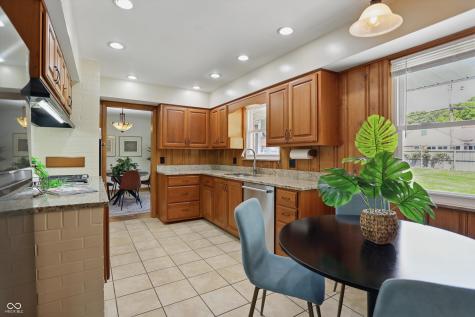 4614 Thornleigh Drive Indianapolis IN 46226