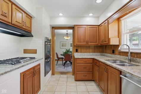 4614 Thornleigh Drive Indianapolis IN 46226