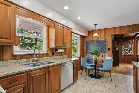 4614 Thornleigh Drive Indianapolis IN 46226