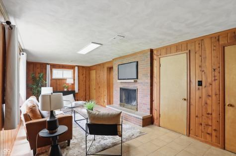 4614 Thornleigh Drive Indianapolis IN 46226