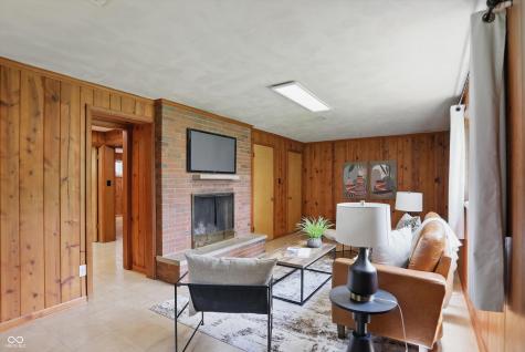4614 Thornleigh Drive Indianapolis IN 46226