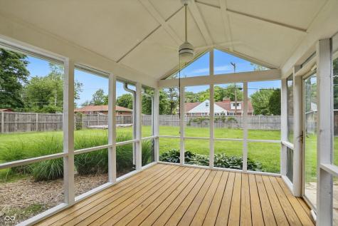 4614 Thornleigh Drive Indianapolis IN 46226