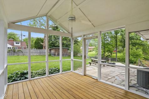 4614 Thornleigh Drive Indianapolis IN 46226