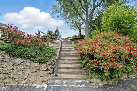 4614 Thornleigh Drive Indianapolis IN 46226