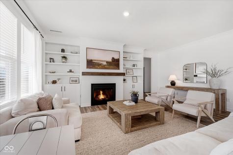 1424 Chatham Hills Boulevard Westfield IN 46074