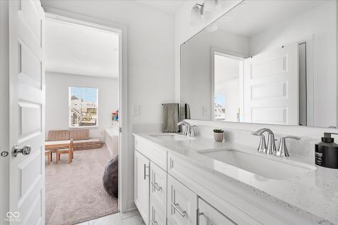 1424 Chatham Hills Boulevard Westfield IN 46074