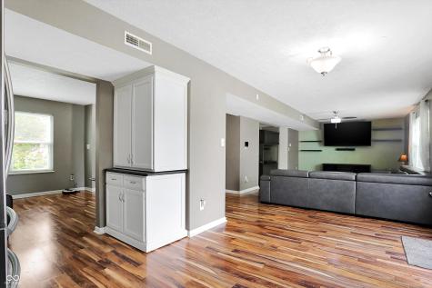 7427 Glenwick Boulevard Indianapolis IN 46217