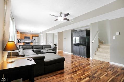 7427 Glenwick Boulevard Indianapolis IN 46217