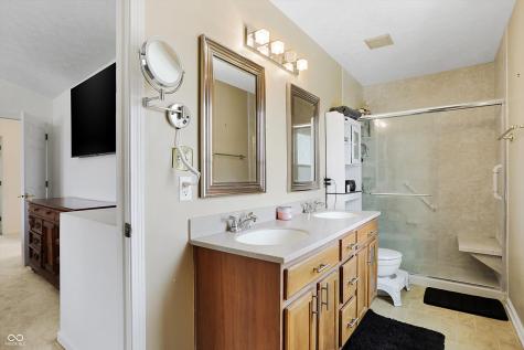 7427 Glenwick Boulevard Indianapolis IN 46217