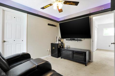 7427 Glenwick Boulevard Indianapolis IN 46217