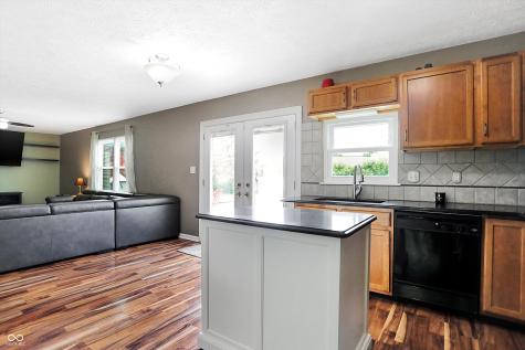 7427 Glenwick Boulevard Indianapolis IN 46217