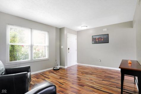 7427 Glenwick Boulevard Indianapolis IN 46217