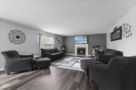 1318 Silvermere Drive Indianapolis IN 46239
