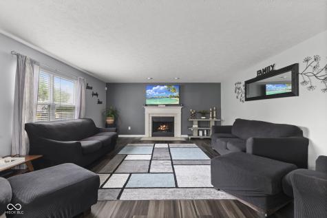1318 Silvermere Drive Indianapolis IN 46239