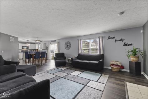 1318 Silvermere Drive Indianapolis IN 46239