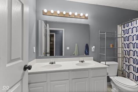 1318 Silvermere Drive Indianapolis IN 46239