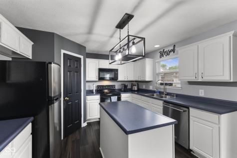 1318 Silvermere Drive Indianapolis IN 46239