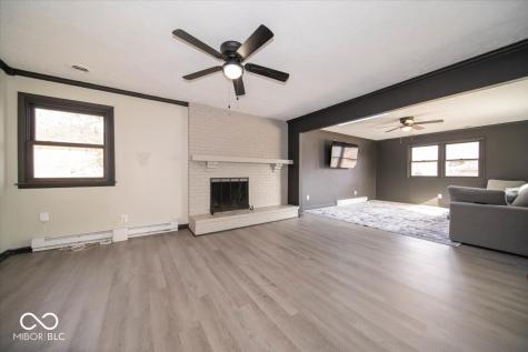 4367 Clifford Brownsburg IN 46112