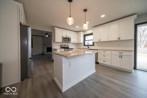 4367 Clifford Brownsburg IN 46112